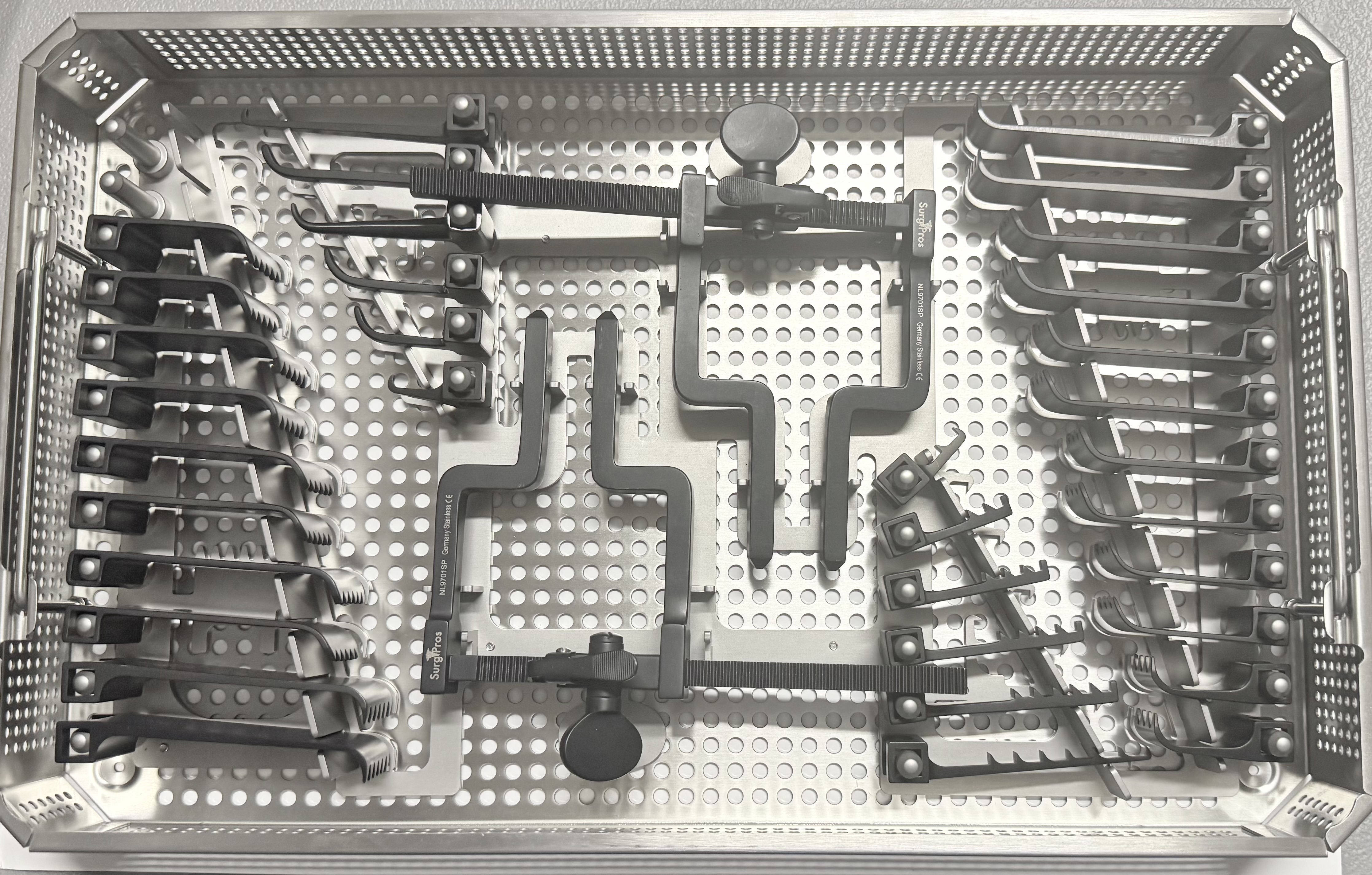 McCulloch Retractor